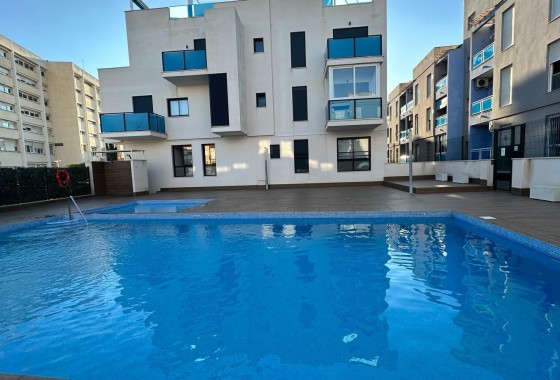 Venta - Apartamento / Piso -
Torrevieja - Calas Blancas