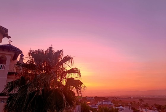 Herverkoop - Vrijstaande Villa -
Algorfa - Lomas de Juliana