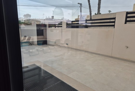 Revente - Villa -
Torrevieja - Los Balcones