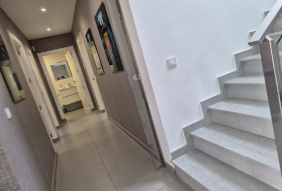 Revente - Villa -
Torrevieja - Los Balcones