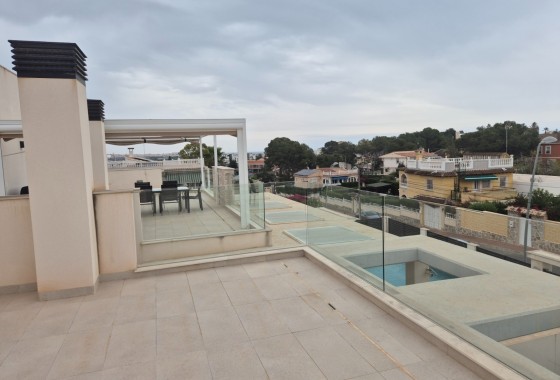 Revente - Villa -
Torrevieja - Los Balcones