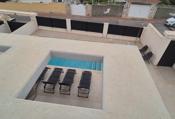 Revente - Villa -
Torrevieja - Los Balcones
