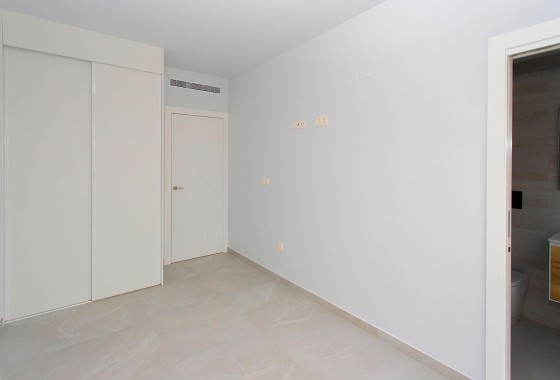 Herverkoop - Appartement / Flat -
Torrevieja - Paseo maritimo