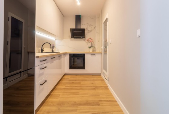 Herverkoop - Stadswoning -
Torrevieja - Los altos