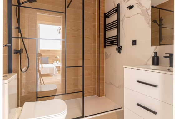 Herverkoop - Stadswoning -
Torrevieja - Los altos