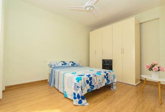 Revente - Appartement -
Torrevieja - Playa del Cura