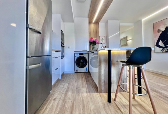 Revente - Appartement -
Torrevieja - Punta Prima