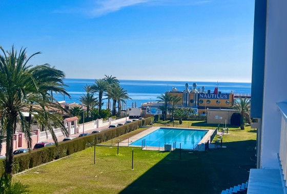 Revente - Appartement -
Torrevieja - Punta Prima