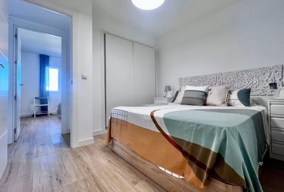 Revente - Appartement -
Torrevieja - Punta Prima