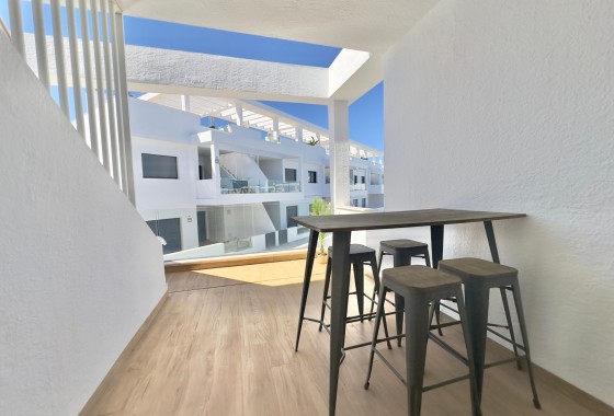 Herverkoop - Appartement / Flat -
Torrevieja - Los balcones