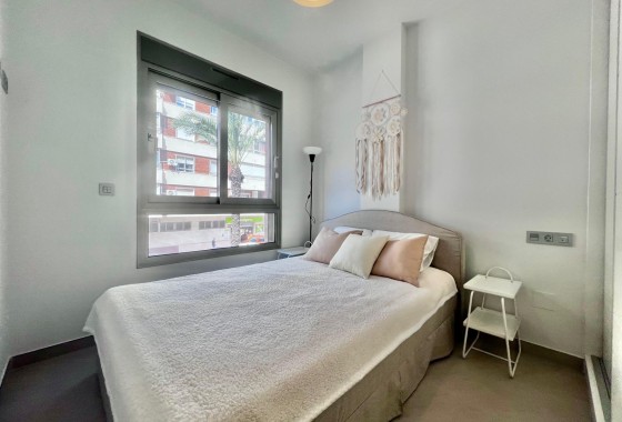 Resale - Wohnung / Appartement -
Torrevieja - torrevieja