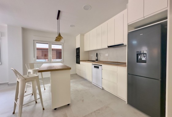 Herverkoop - Appartement / Flat -
Torrevieja - Acequion