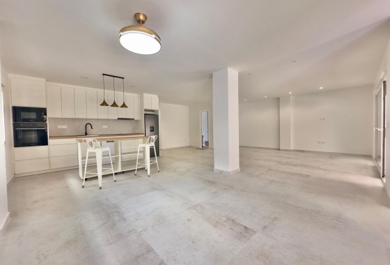 Herverkoop - Appartement / Flat -
Torrevieja - Acequion