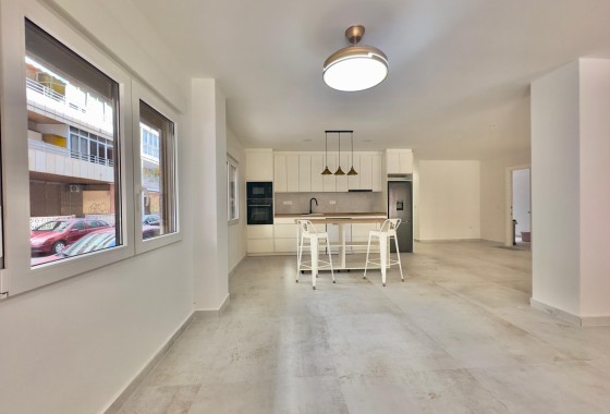 Herverkoop - Appartement / Flat -
Torrevieja - Acequion