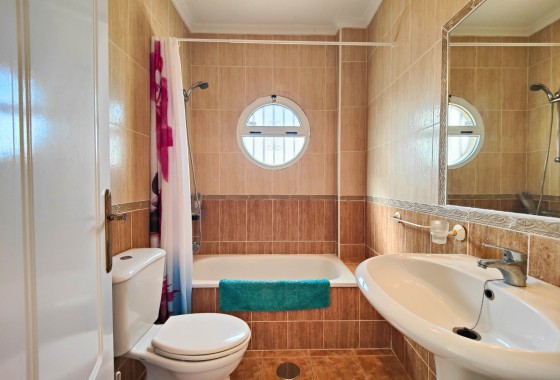 Herverkoop - Stadswoning -
Orihuela Costa - La Florida