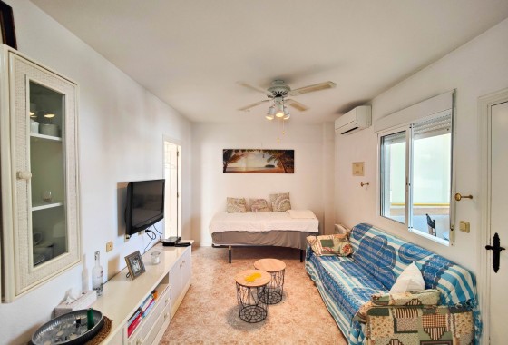 Resale - Wohnung / Appartement -
Torrevieja - Punta Prima