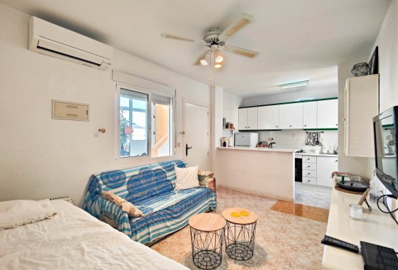 Resale - Wohnung / Appartement -
Torrevieja - Punta Prima