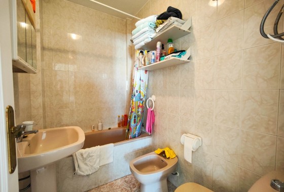 Resale - Wohnung / Appartement -
Torrevieja - Punta Prima