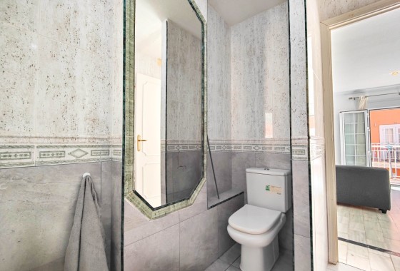 Herverkoop - Appartement / Flat -
Torrevieja - La Mata