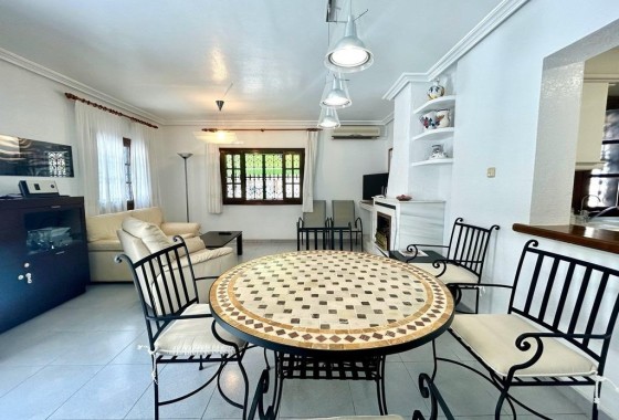 Herverkoop - Vrijstaande Villa -
Orihuela Costa - La Zenia