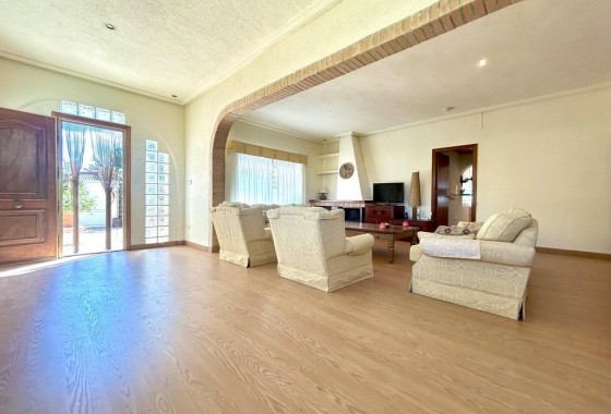 Herverkoop - Vrijstaande Villa -
Orihuela Costa - Aguamarina