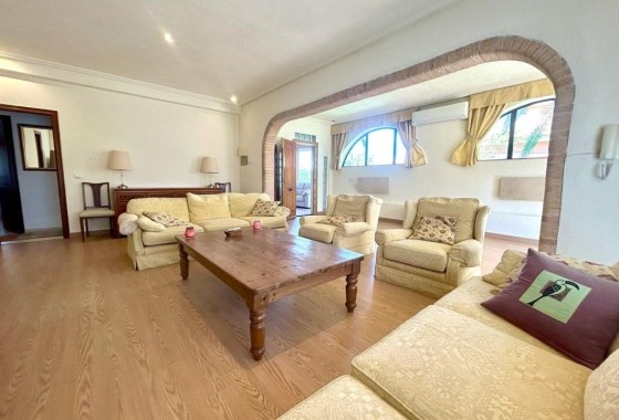 Herverkoop - Vrijstaande Villa -
Orihuela Costa - Aguamarina