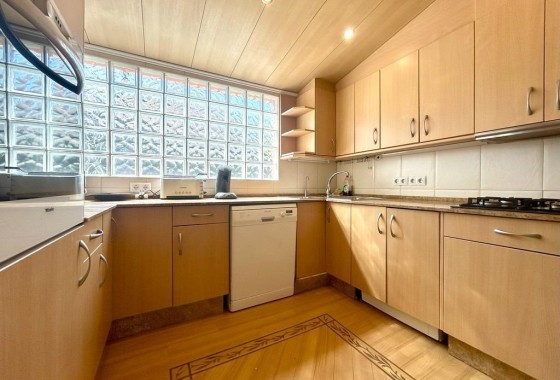 Herverkoop - Vrijstaande Villa -
Orihuela Costa - Aguamarina