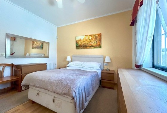 Herverkoop - Vrijstaande Villa -
Orihuela Costa - Aguamarina