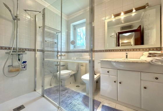 Herverkoop - Vrijstaande Villa -
Orihuela Costa - Aguamarina