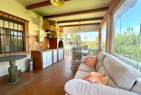 Herverkoop - Vrijstaande Villa -
Orihuela Costa - Aguamarina