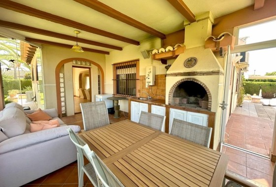 Herverkoop - Vrijstaande Villa -
Orihuela Costa - Aguamarina