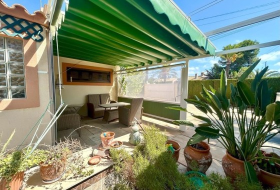 Herverkoop - Vrijstaande Villa -
Orihuela Costa - Aguamarina