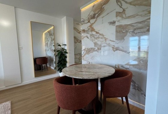 Herverkoop - Appartement / Flat -
Torrevieja - Punta Prima