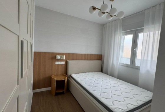 Herverkoop - Appartement / Flat -
Torrevieja - Punta Prima