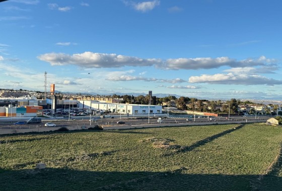 Herverkoop - Appartement / Flat -
Torrevieja - Punta Prima