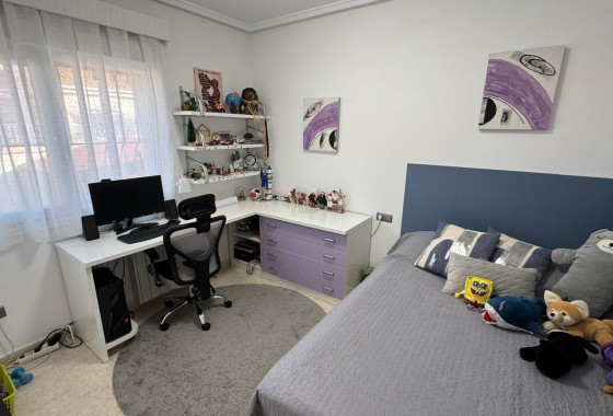 Venta - Chalet Independiente -
Benijofar