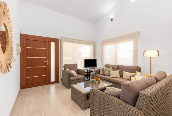 Herverkoop - Vrijstaande Villa -
Orihuela Costa - Punta Prima