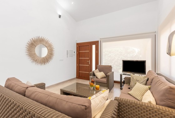 Herverkoop - Vrijstaande Villa -
Orihuela Costa - Punta Prima