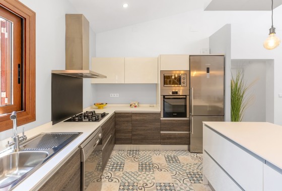 Herverkoop - Vrijstaande Villa -
Orihuela Costa - Punta Prima