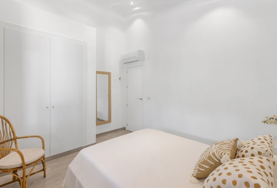 Herverkoop - Vrijstaande Villa -
Orihuela Costa - Punta Prima