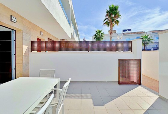 Venta - Casa de pueblo -
Torrevieja - Los Balcones