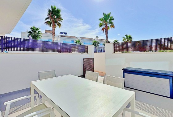 Venta - Casa de pueblo -
Torrevieja - Los Balcones