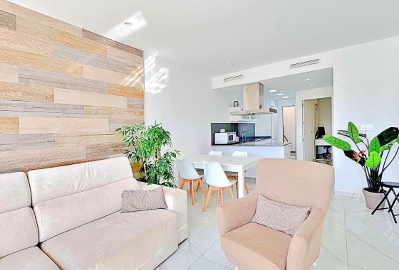 Venta - Casa de pueblo -
Torrevieja - Los Balcones