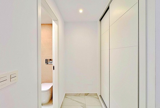 Venta - Casa de pueblo -
Torrevieja - Los Balcones