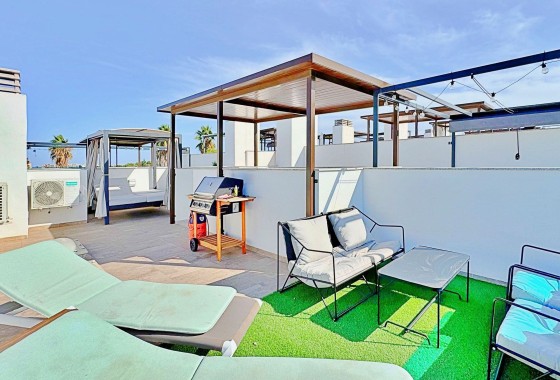 Venta - Casa de pueblo -
Torrevieja - Los Balcones