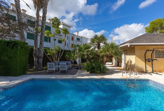 Venta - Chalet Independiente -
Orihuela Costa - Las Filipinas