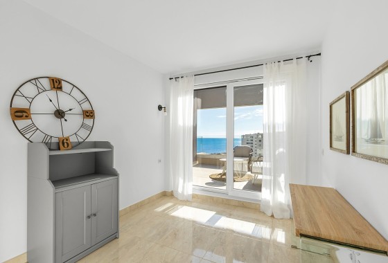 Revente - Appartement -
Torrevieja - Punta Prima