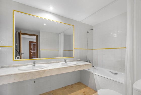 Herverkoop - Appartement / Flat -
Torrevieja - Punta Prima