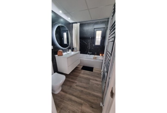 Herverkoop - Vrijstaande Villa -
Rojales - Ciudad Quesada