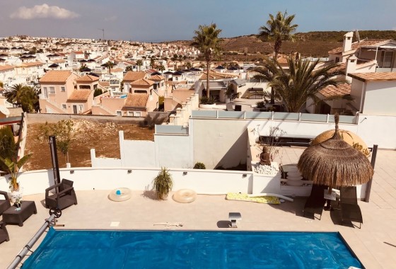 Herverkoop - Vrijstaande Villa -
Rojales - Ciudad Quesada